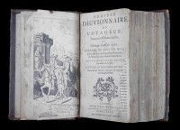 Buch "Nouveau dictionnaire du Voyageuer" von 1732